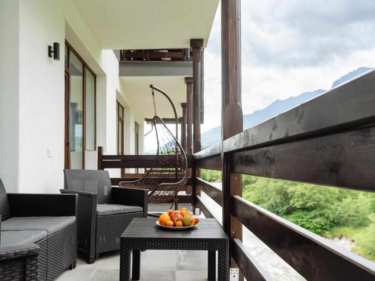 Nature Loft By The River Buşteni Exteriör bild